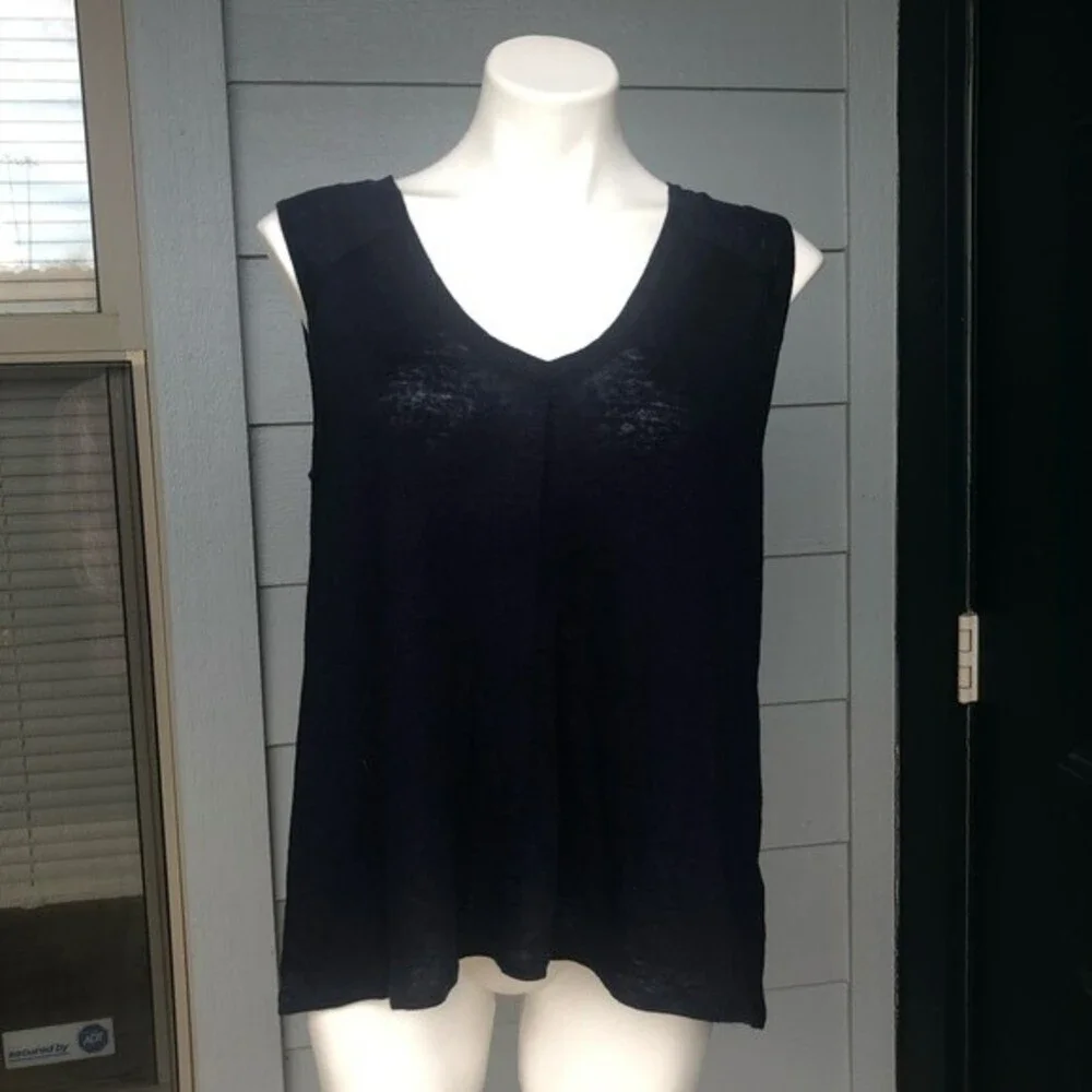 Cupcakes & Cashmere Linen Navy Open Back Tank